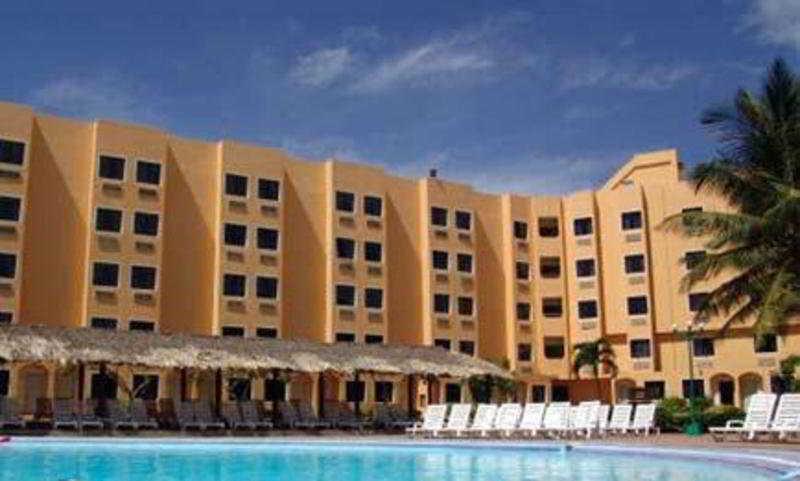 Portofino Complex Hotel Playa El Agua Exterior photo