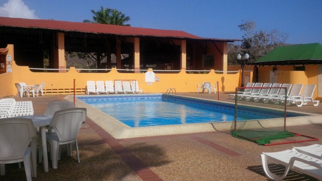Portofino Complex Hotel Playa El Agua Exterior photo