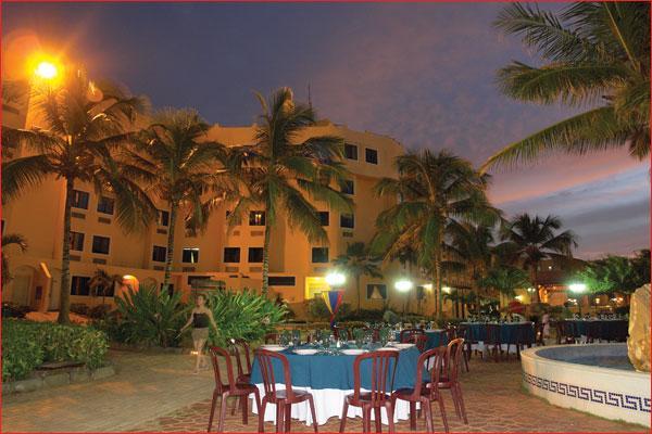 Portofino Complex Hotel Playa El Agua Exterior photo